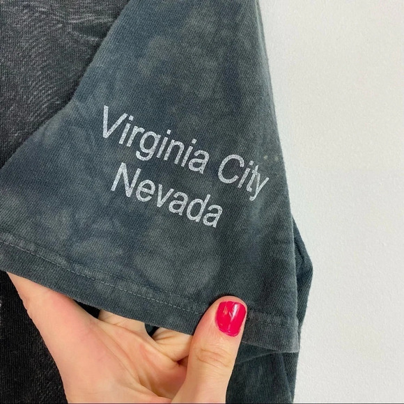 The Mountain Tshirt Medium Nevada Saloon Western Costume Print Tie Dye Tee Black - Picture 6 of 9